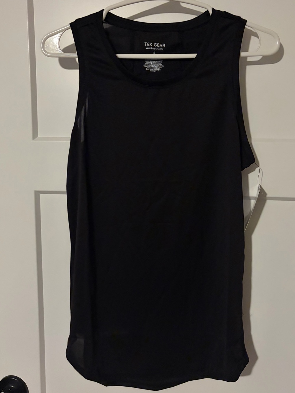 Kohl's Tek Gear Black Sleeveless Workout Tank